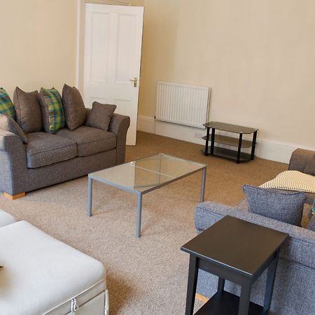 3 Bedroom Apartment Accommodates 8 Edinburgh Dış mekan fotoğraf