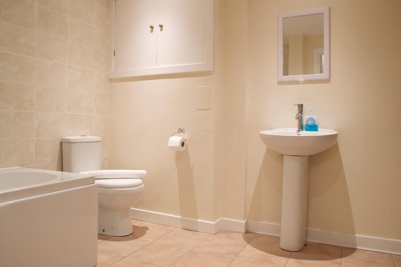 3 Bedroom Apartment Accommodates 8 Edinburgh Dış mekan fotoğraf