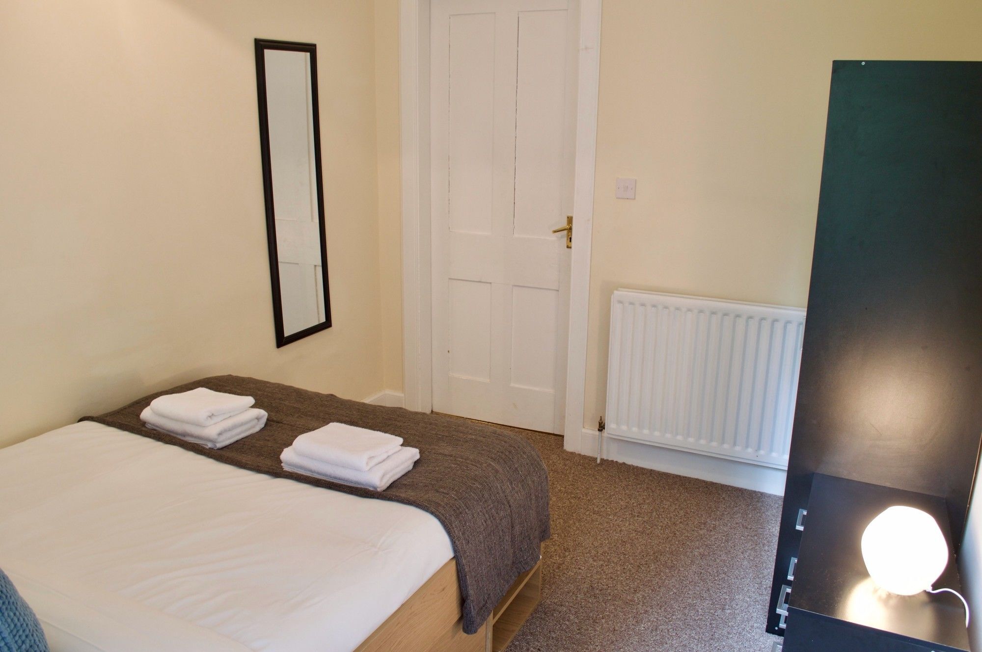3 Bedroom Apartment Accommodates 8 Edinburgh Dış mekan fotoğraf